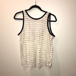 Black & white loose tank